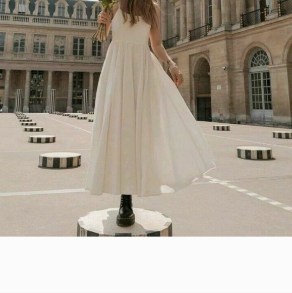 ZARA Limited Edition Voluminous Dress - Picture 2 of 7